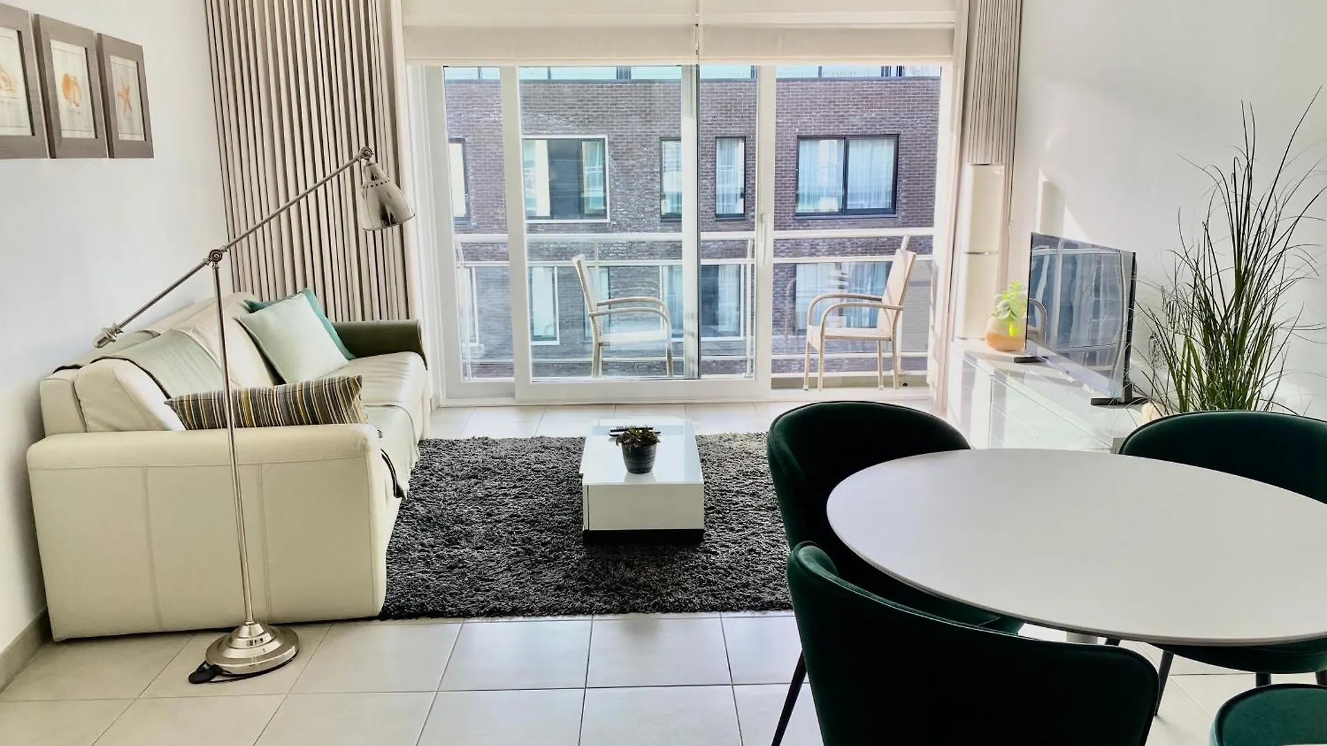 Gezellig Modern Appartement Met Optie Garagebox En In De Buurt Van Strand, Winkels En Restaurants Ostend Apartment